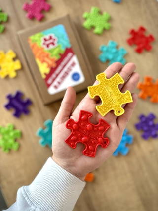 Muffik Rainbow Nano Set (24 Parça Nano – Anahtarlık Boyu Duyusal Puzzle Seti)