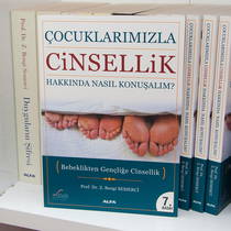 Çocuklarımızla Cinsellik Hakkında Nasıl Konuşalım? (Bebeklikten Gençliğe Cinsellik)